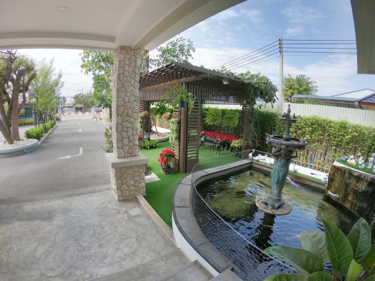 Hotel Piccolo House Suphan Buri Exteriér fotografie